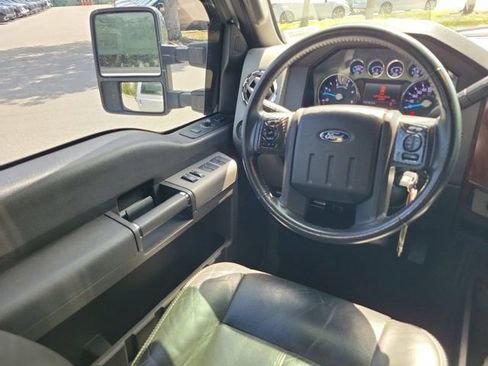Used 2011 Ford F350 Lariat w/ Lariat Interior Pkg image 21
