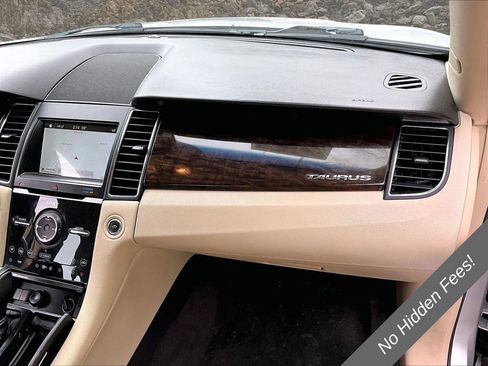 Used 2018 Ford Taurus Limited FWD image 15