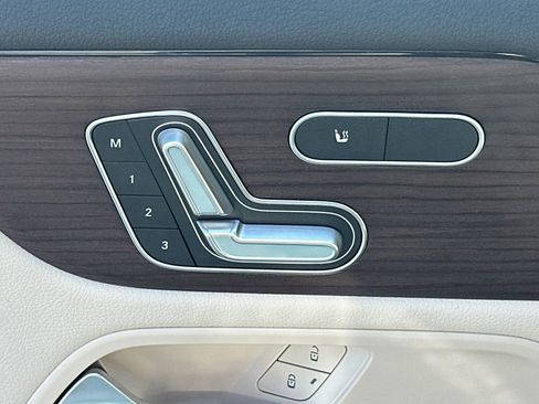 New 2026 Mercedes-Benz GLA 250 4MATIC image 11
