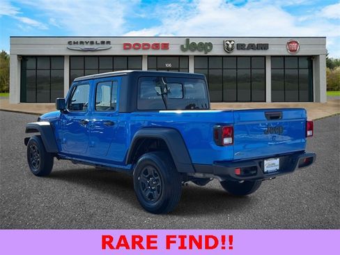 Used 2024 Jeep Gladiator Sport image 29