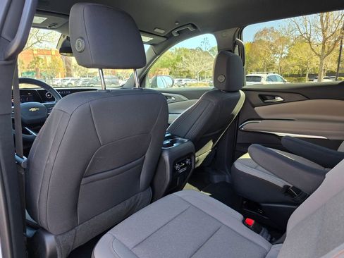 Certified 2024 Chevrolet Traverse LT image 27