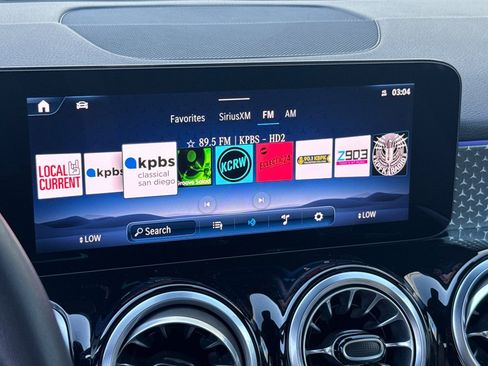 Certified 2025 Mercedes-Benz GLB 250 image 21