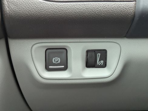 Used 2020 GMC Acadia SLT w/ LPO, Floor Liner Package image 16