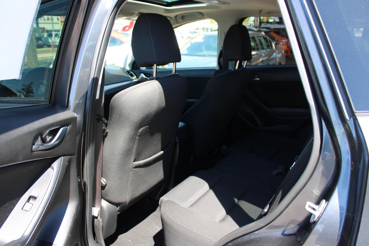Used 2016 MAZDA CX-5 Touring w/ Bose/Moonroof Package FWD image 14