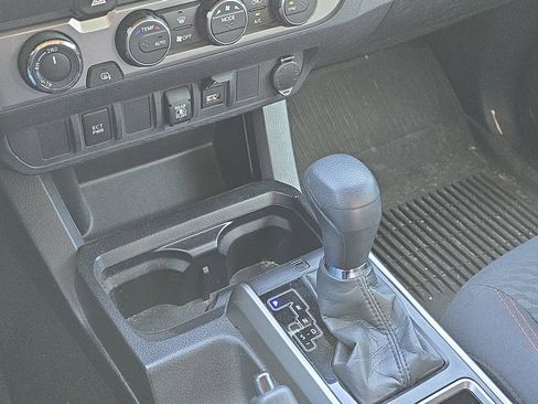 Used 2021 Toyota Tacoma SR5 image 19