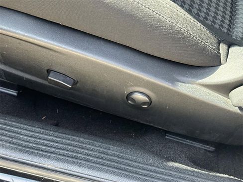 Used 2023 Dodge Challenger GT image 30