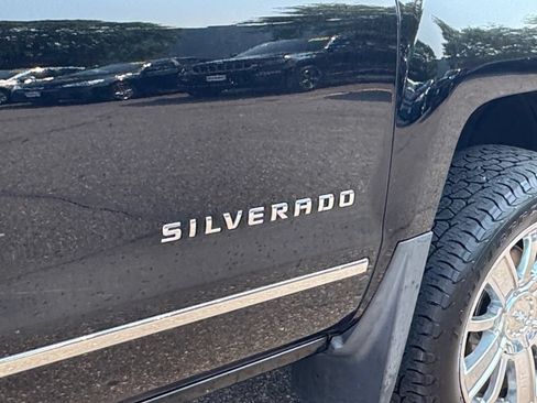 Used 2018 Chevrolet Silverado 1500 LTZ w/ Sport Package AWD/4WD image 36