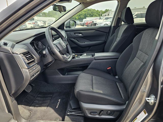 Used 2026 Nissan Rogue SV FWD image 35