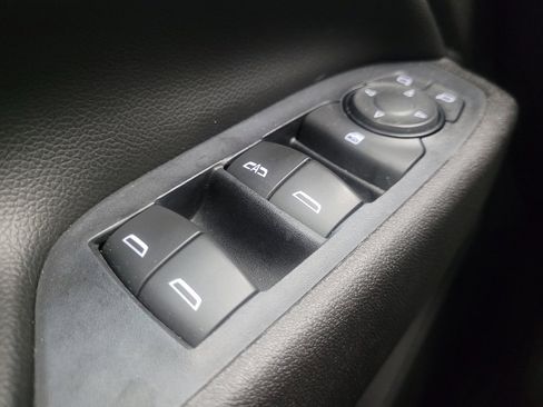 Used 2019 Chevrolet Equinox LT image 27