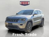 Used 2017 Jeep Grand Cherokee Limited w/ Luxury Group II image 2
