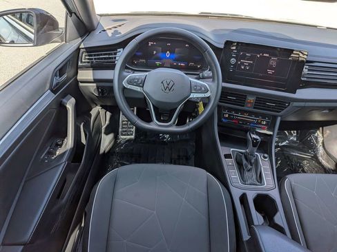 Used 2025 Volkswagen Jetta Sport FWD image 14