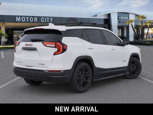 Certified 2022 GMC Terrain AT4 w/ Infotainment Package II AWD/4WD image 4