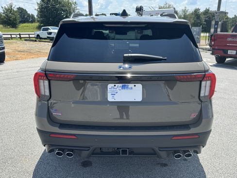 New 2026 Ford Explorer ST w/ Sun And Sound Package AWD/4WD image 6