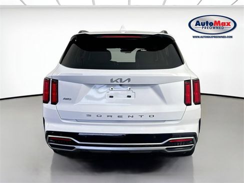 Used 2022 Kia Sorento SX image 8