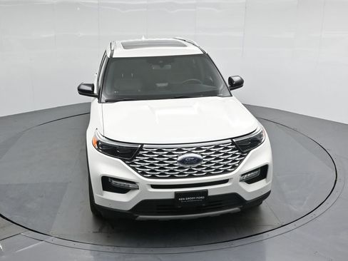 Certified 2022 Ford Explorer Platinum w/ Technology Package image 41