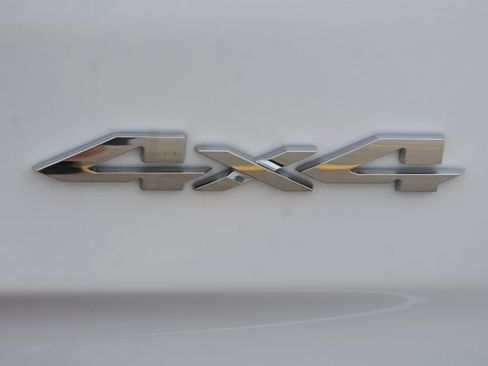 Used 2025 RAM 1500 Laramie AWD/4WD image 8