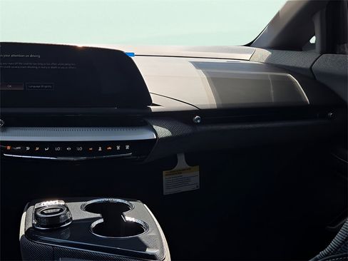 New 2025 Cadillac Optiq Sport 1 image 21