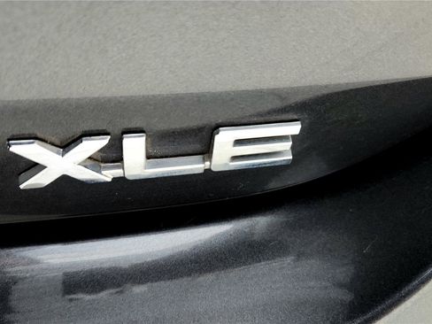 Certified 2023 Toyota Highlander XLE image 50