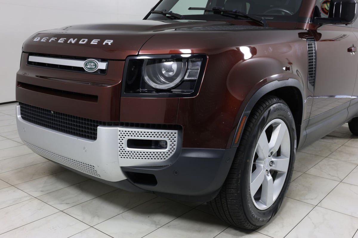Used 2023 Land Rover Defender 130 First Edition AWD/4WD image 47