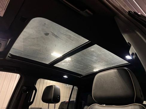 Used 2023 GMC Yukon XL SLT image 48