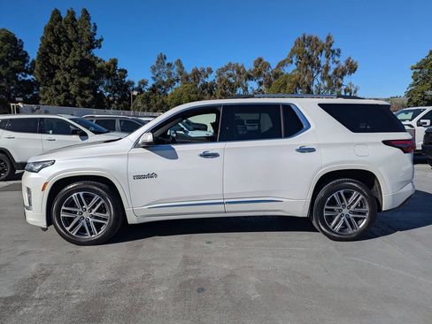 Used 2023 Chevrolet Traverse High Country image 8