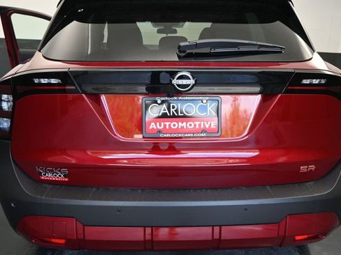 Used 2025 Nissan Kicks SR FWD image 12