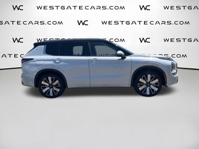 Used 2025 Mitsubishi Outlander SEL FWD image 5