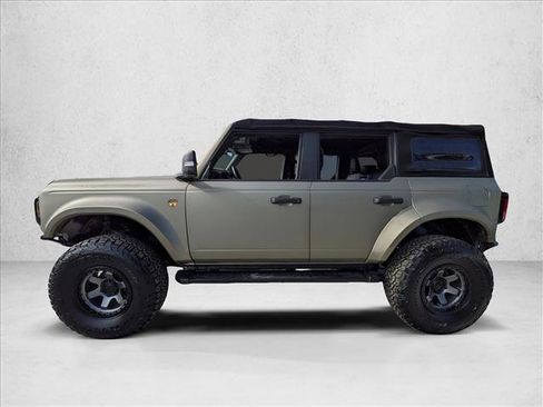 Used 2022 Ford Bronco Wildtrak image 9