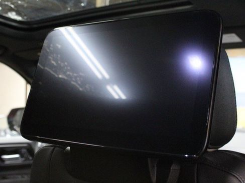 New 2026 GMC Yukon Elevation image 15