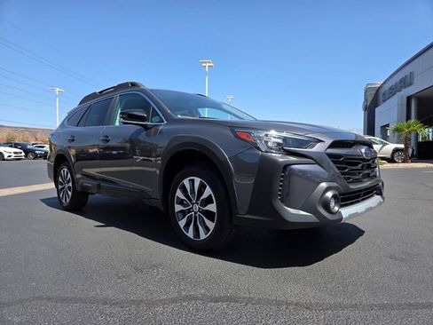 Used 2025 Subaru Outback Limited AWD/4WD image 2