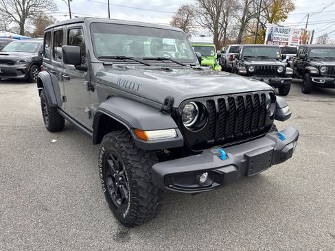 Used 2023 Jeep Wrangler Unlimited w/ Cold Weather Group image 8