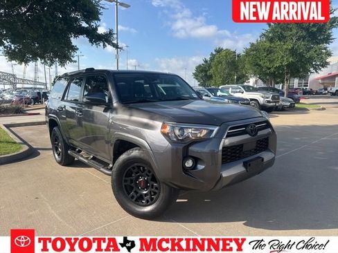Used 2022 Toyota 4Runner SR5 Premium w/ Moonroof Package RWD image 1