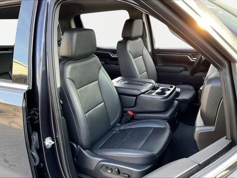 Used 2025 GMC Sierra 1500 SLT image 19