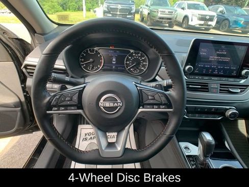Certified 2025 Nissan Altima 2.5 SR AWD/4WD image 17