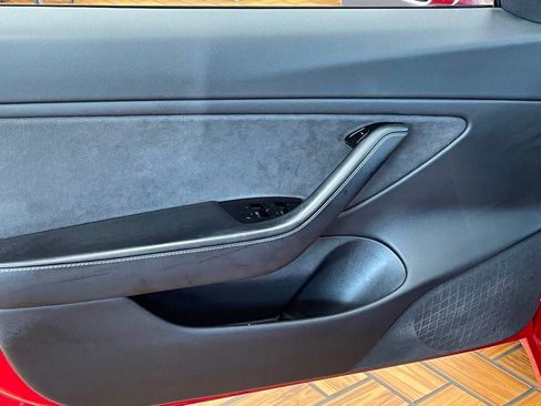 Used 2018 Tesla Model 3 Long Range AWD/4WD image 38