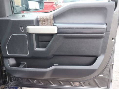 Used 2017 Ford F450 Lariat w/ Tow Technology Bundle image 33