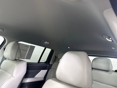 Used 2026 Hyundai Santa Fe SEL image 31