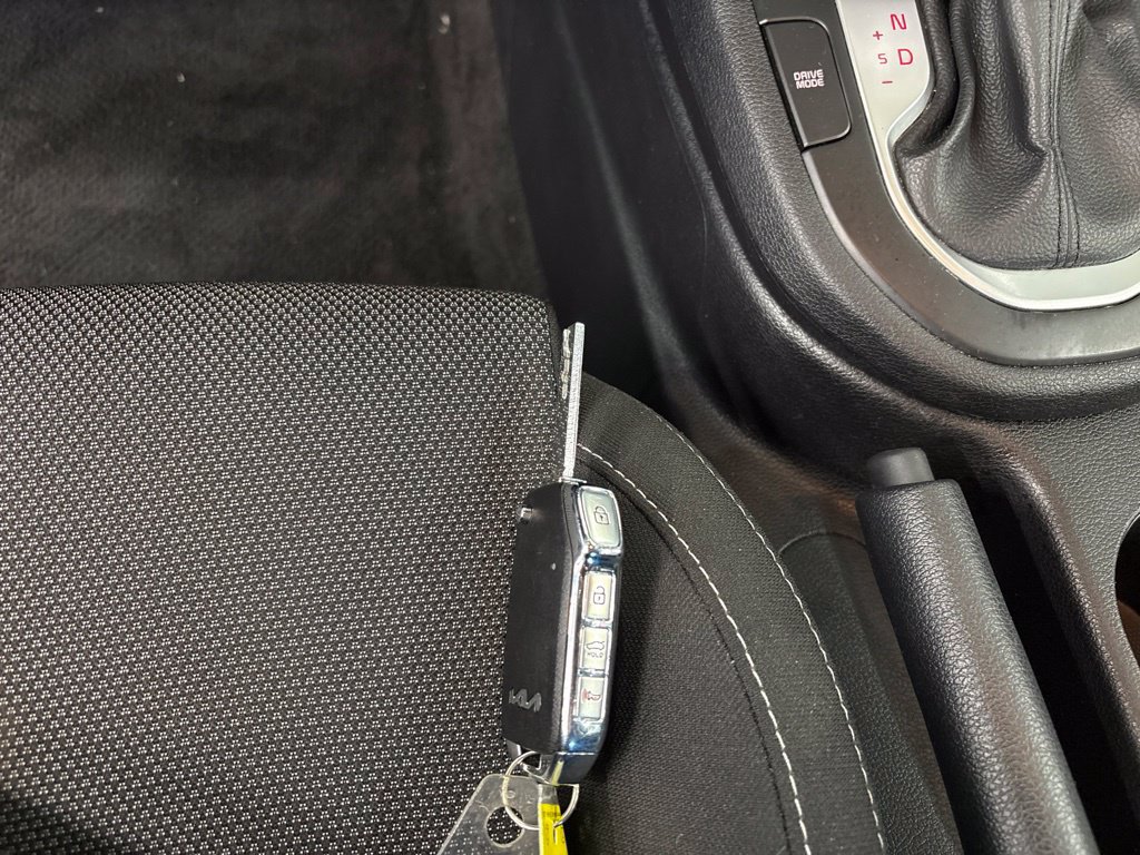 Certified 2024 Kia Forte LXS FWD image 32