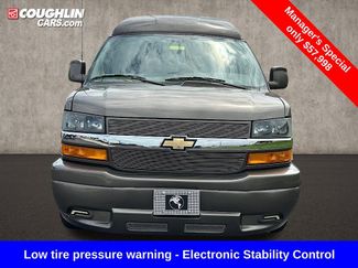 Used 2023 Chevrolet Express 2500 video 2