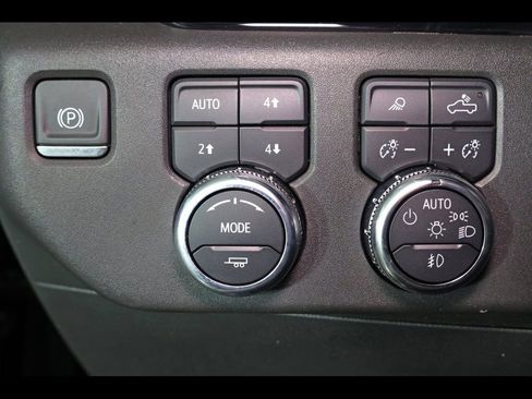 Used 2024 GMC Sierra 1500 Elevation w/ Elevation Premium Package image 18