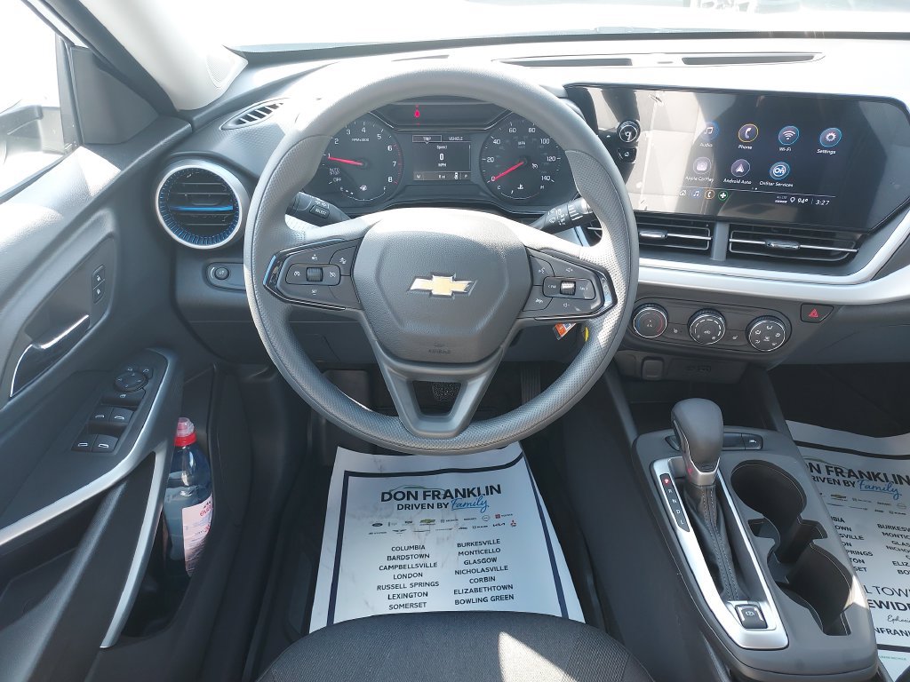 New 2026 Chevrolet Trax LS w/ LS Convenience Package FWD image 16