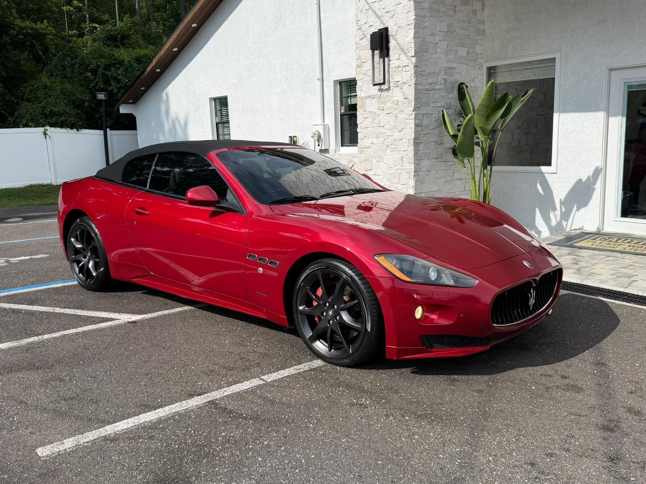 Used 2012 Maserati GranTurismo Sport RWD image 21