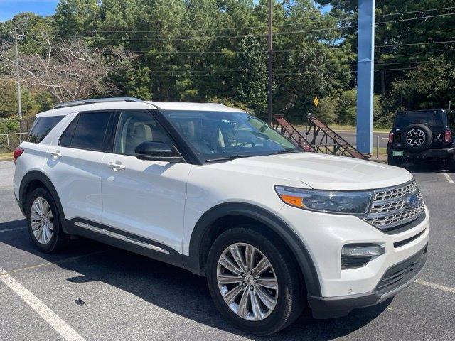 Used 2021 Ford Explorer Limited w/ Equipment Group 301A AWD/4WD image 3