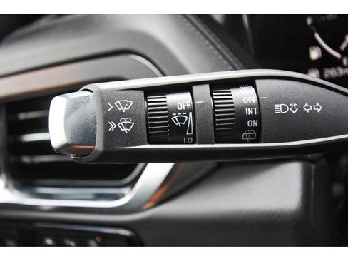 Used 2026 GMC Yukon XL Denali w/ Sun & Power Step Package AWD/4WD image 19