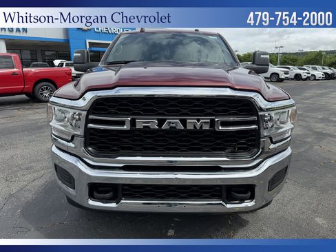 Used 2024 RAM 2500 Tradesman w/ Chrome Appearance Group AWD/4WD image 2