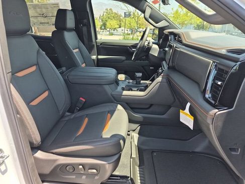 New 2026 GMC Sierra 1500 AT4 w/ AT4 Premium Package AWD/4WD image 25