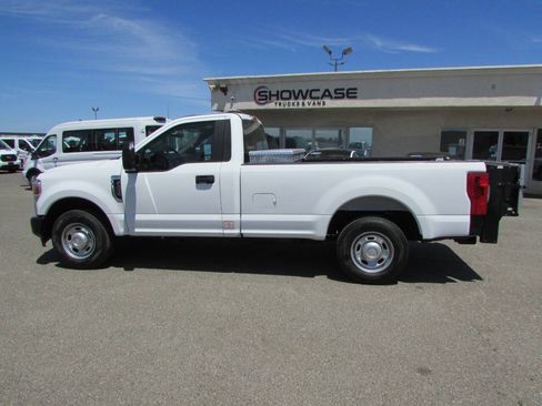 Used 2021 Ford F250 XL w/ Power Equipment Group RWD image 9