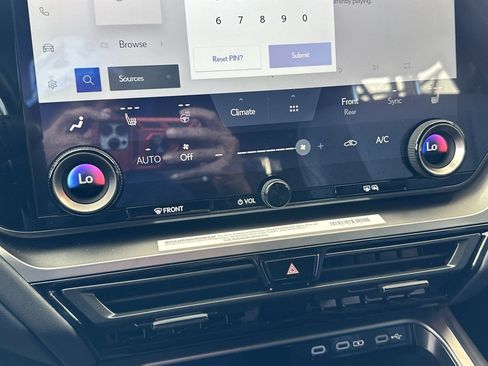 Used 2024 Lexus TX 350 AWD image 17