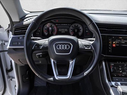 Used 2022 Audi Q8 Premium AWD/4WD image 13
