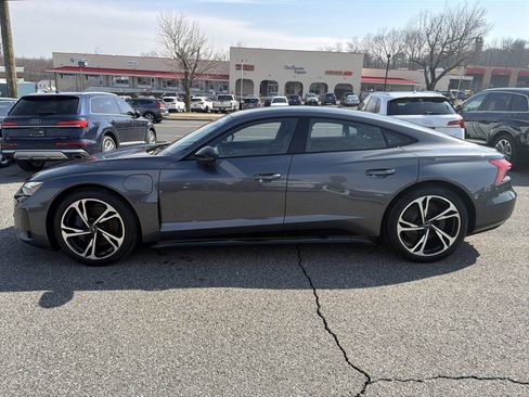 Used 2022 Audi e-tron GT Prestige image 4